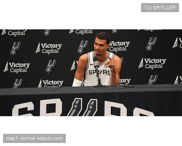 文班亚马维度优势 攻防两端重新定义比赛方式